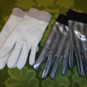 SET OF 2 GLOVE LINERS:  S/M Size